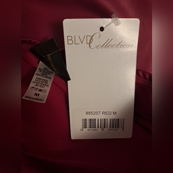 NWT BLVD Collection Red Dress, Size Medium - Picture 4 of 4